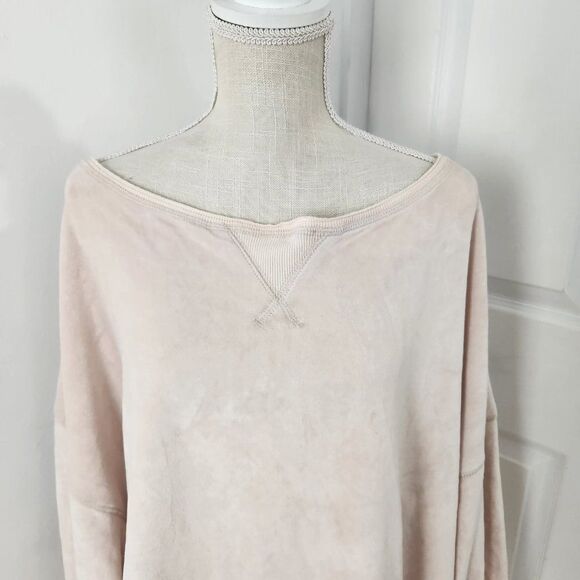 Out from Under Urban Outfitters Sweatshirt Womens L Pink Velour Oversized - Picture 2 of 16